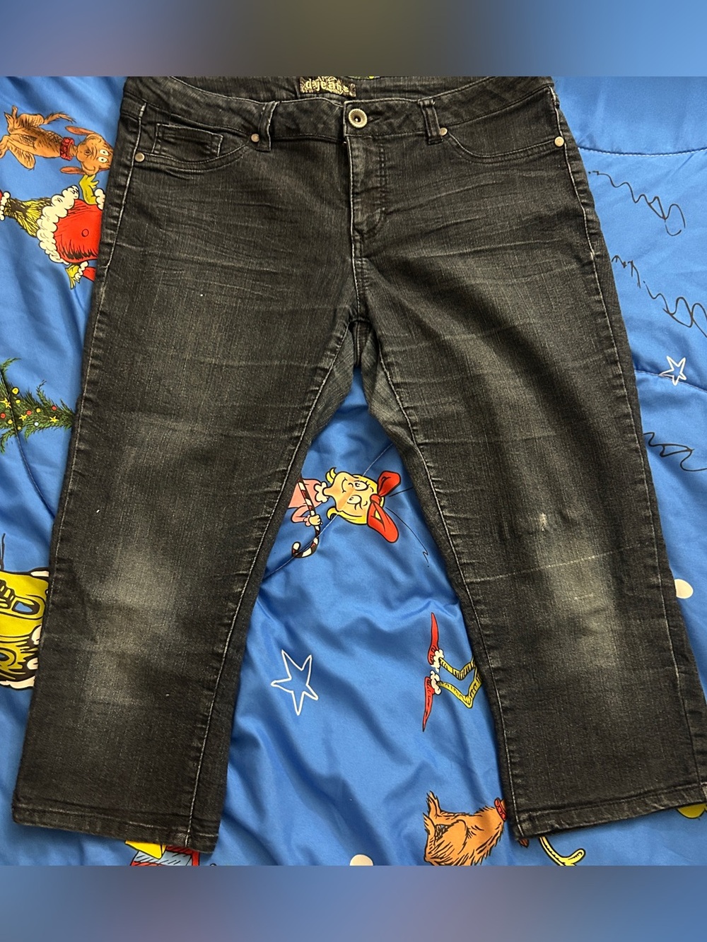 d. jeans Women’s Dark Blue Capri Jeans